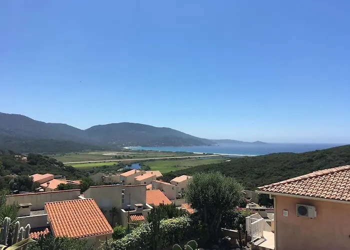 Panorama Exceptionnel Sur Les Hauteurs De 度假居