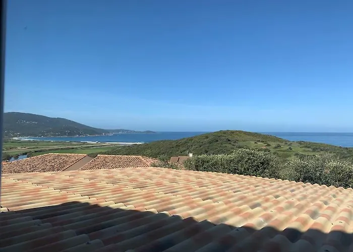 Panorama Exceptionnel Sur Les Hauteurs De 度假居